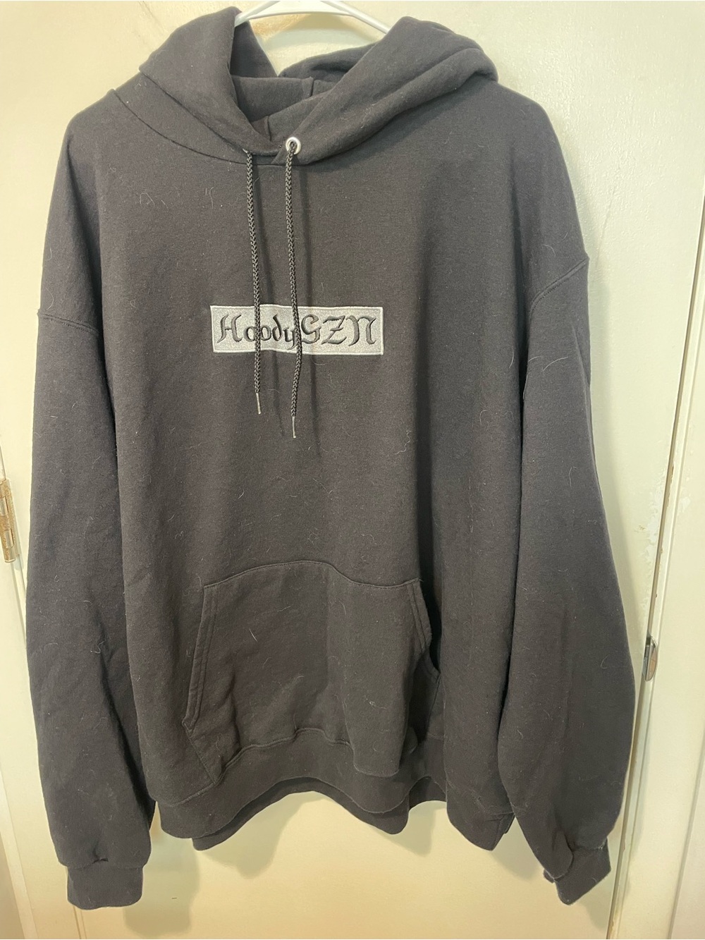 "Hoody SZN" embroidered black pullover hoodie sweatshirt champion brand XXL men